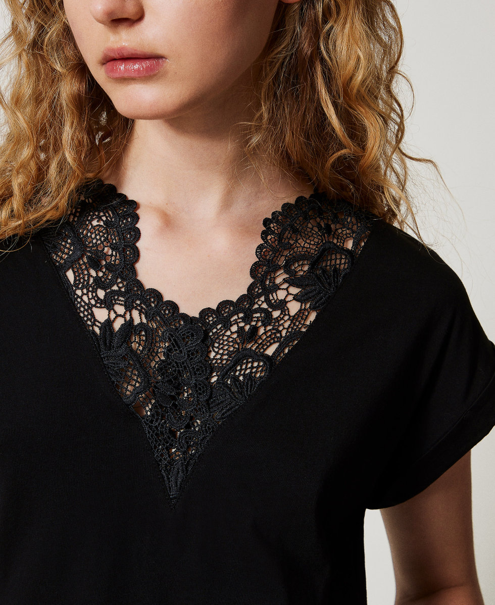 Kimono T-shirt with lace Black Woman 251TP2292_00006_04