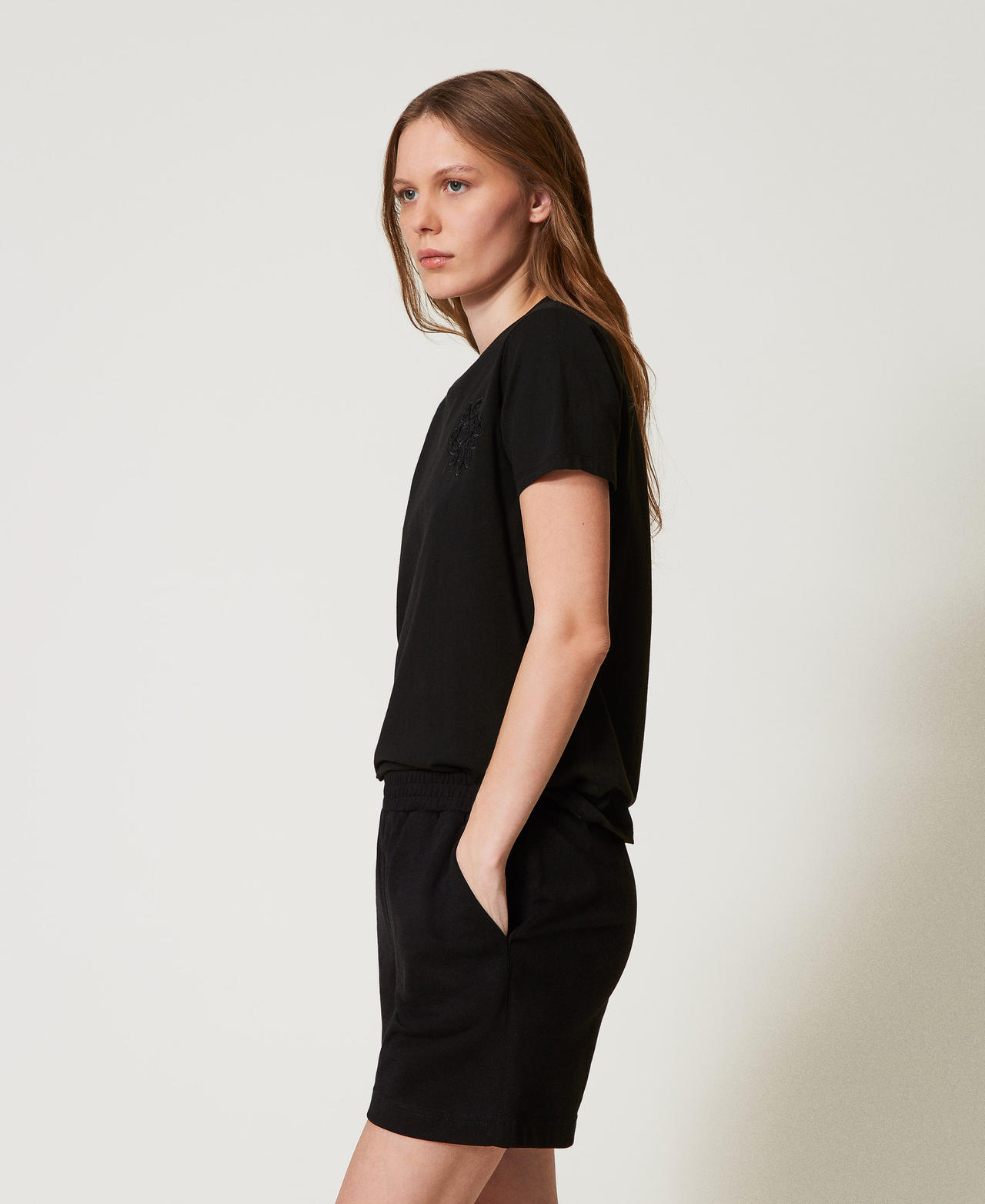 Regular T-shirt with embroidery Black Woman 251LL2HGG_00006_02