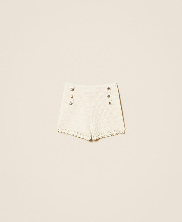Shorts in maglia con crochet