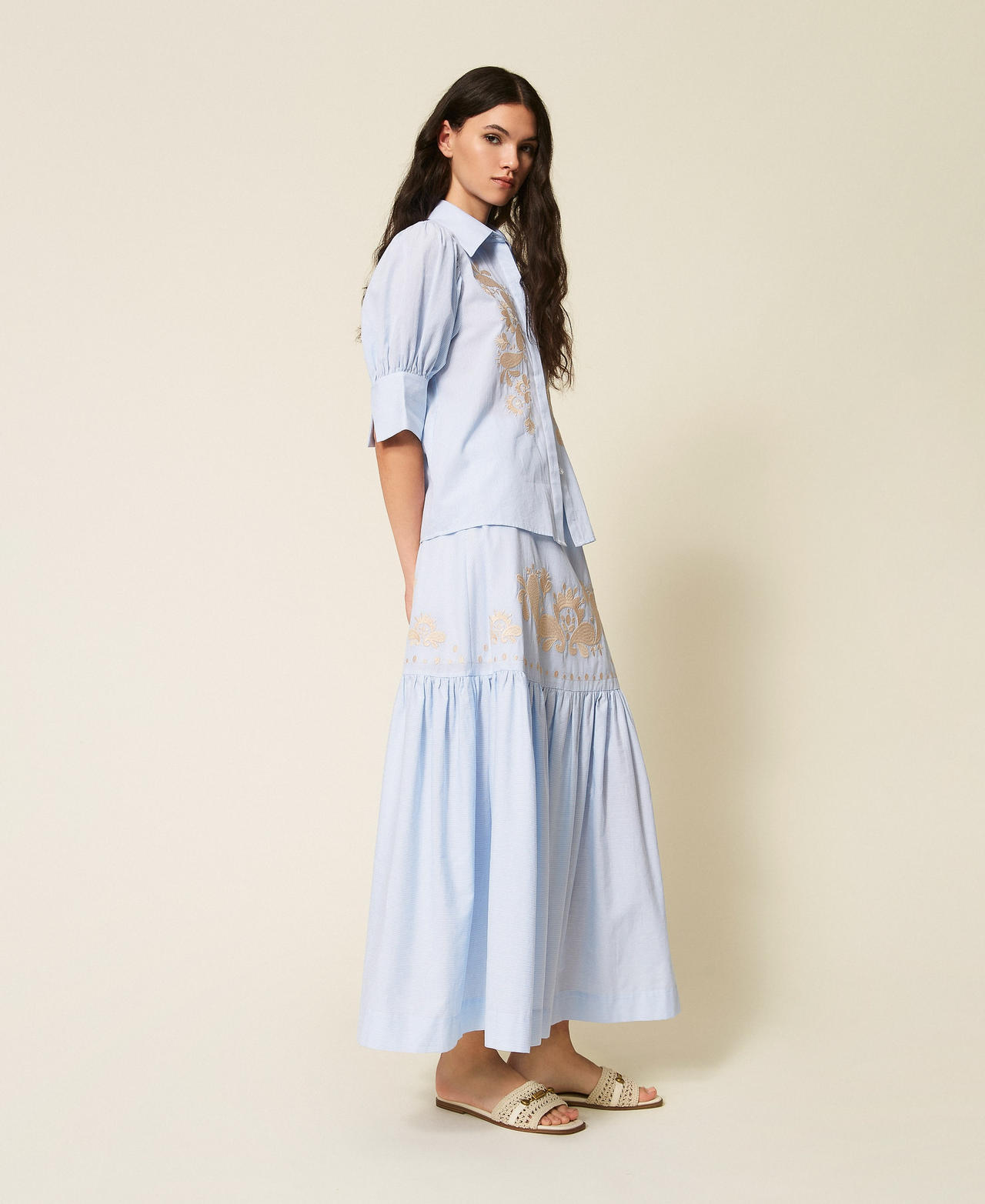 Gonna lunga a righe con balza e ricamo Off White / Light Blue Embroidery Pinstripe Donna 261AT2031_13391_02