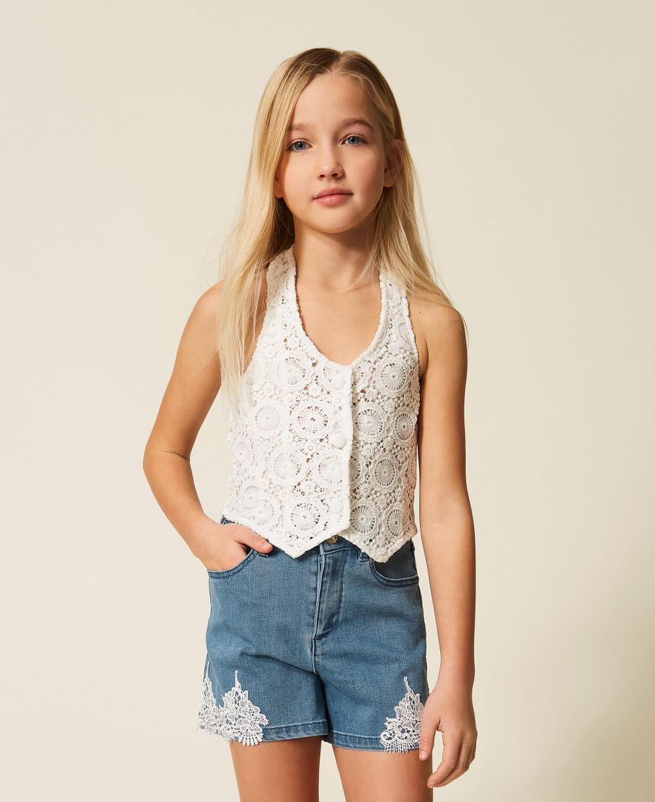 Gilet fitted in pizzo macram&egrave; Off White Bambina 261GJ2Q20_00526_01