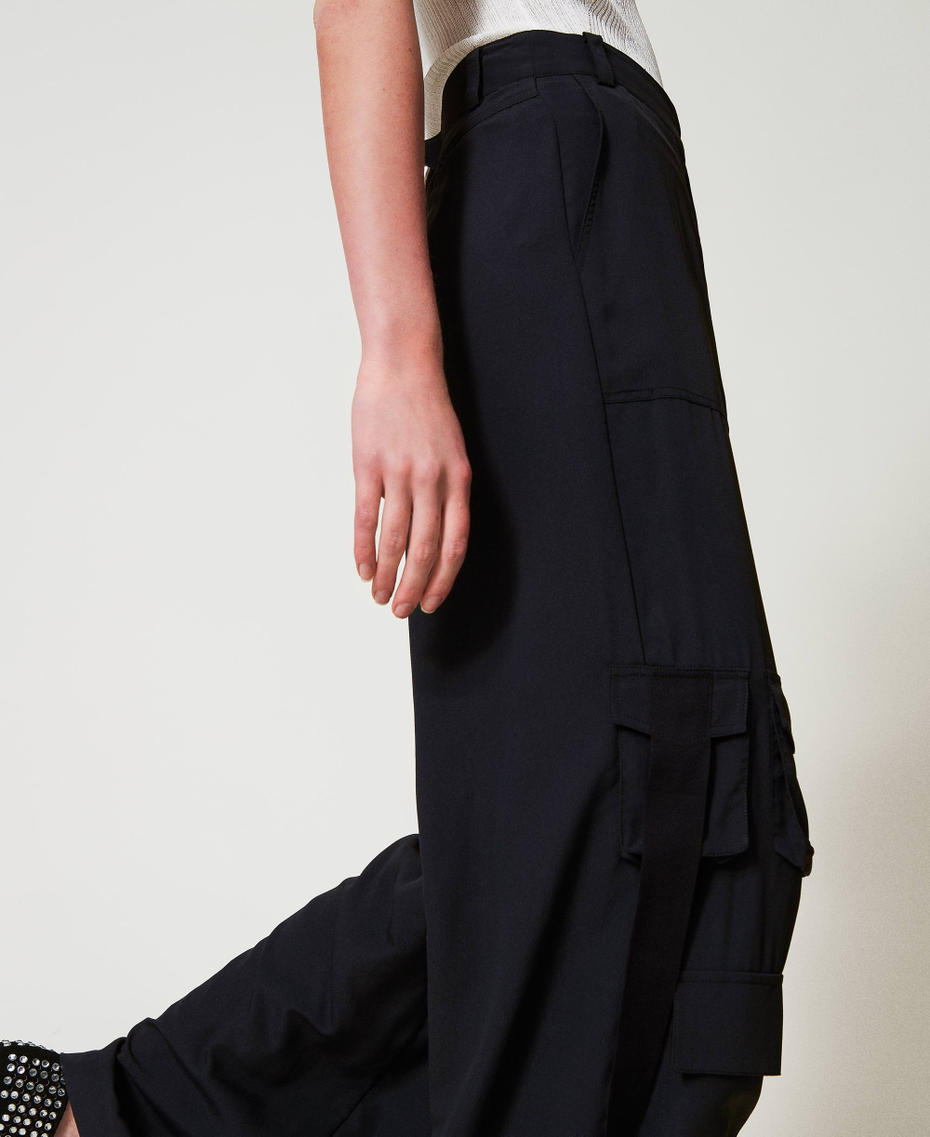 Crêpe de Chine cargo trousers Black Woman 251AP2244_00006_03