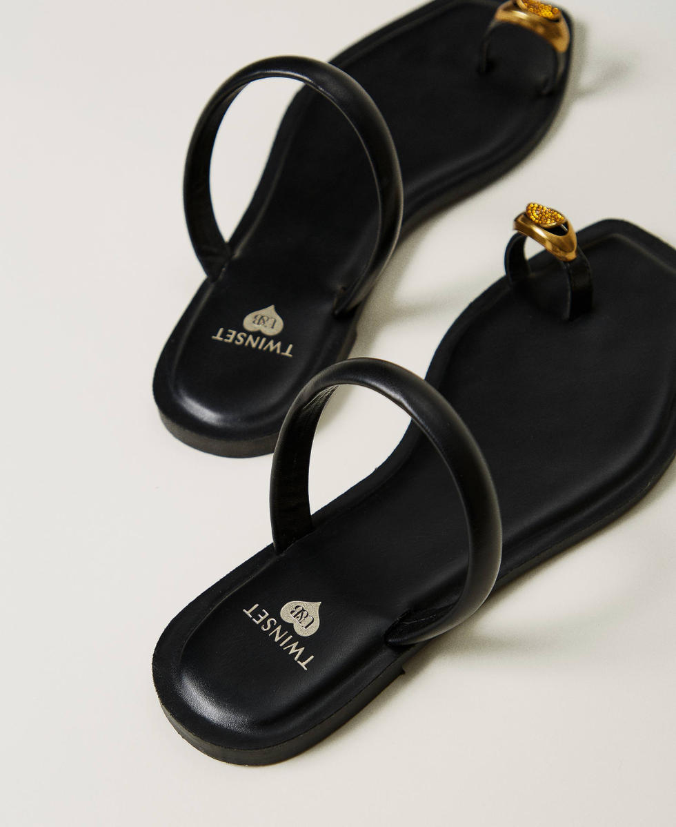 Sandales slides avec d&eacute;tail bijou Noir Femme 251LBP012_00006_03