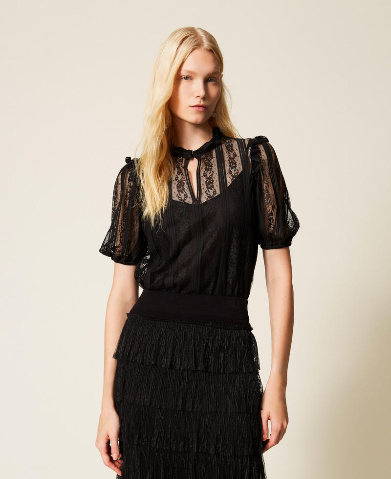 Bluse aus Spitze im Streifen-Dessin Schwarz Frau 261TP2540_00006_01