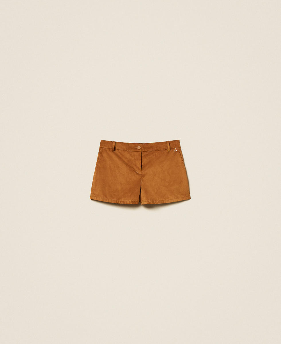 Suede shorts with pockets