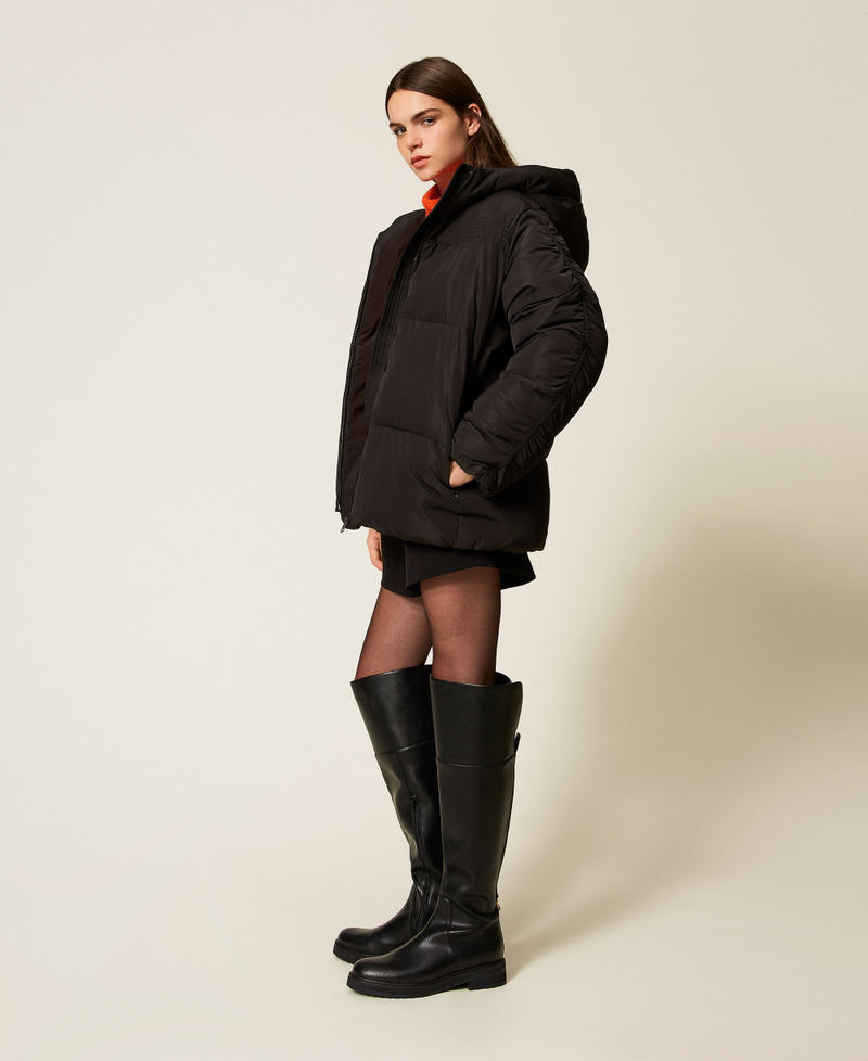 Doudoune avec surpiqûres et capuche Noir Femme 252AT2170_00006_01