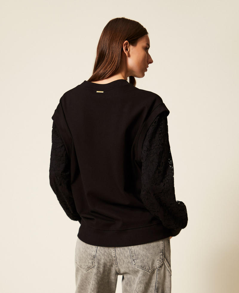 Sweatshirt with lace sleeves Black Woman 252LL2JCC_00006_03