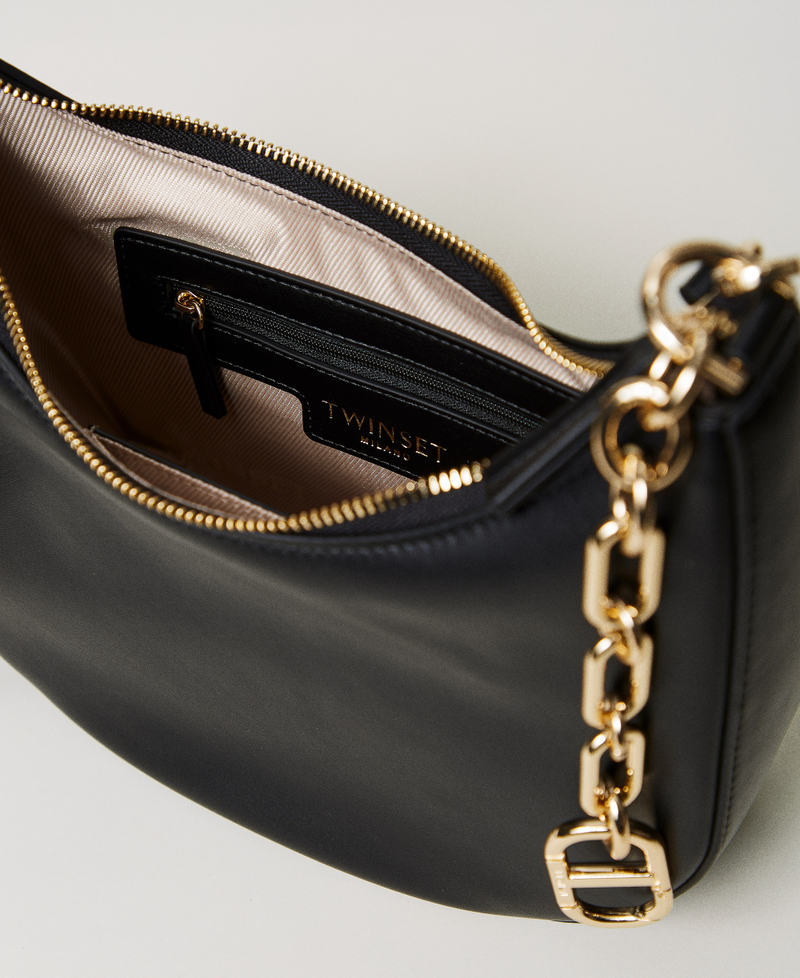 ‘Croissant’ bag with Oval T chain Black Woman 251TB7342_00006_04