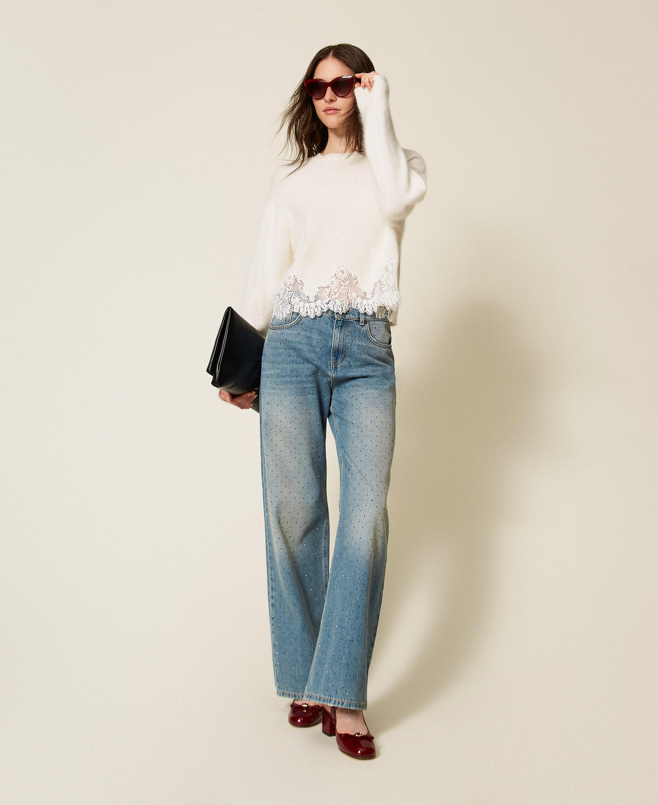 Five-pocket jeans with rhinestones Light Denim Woman 252TT2270_03498_01