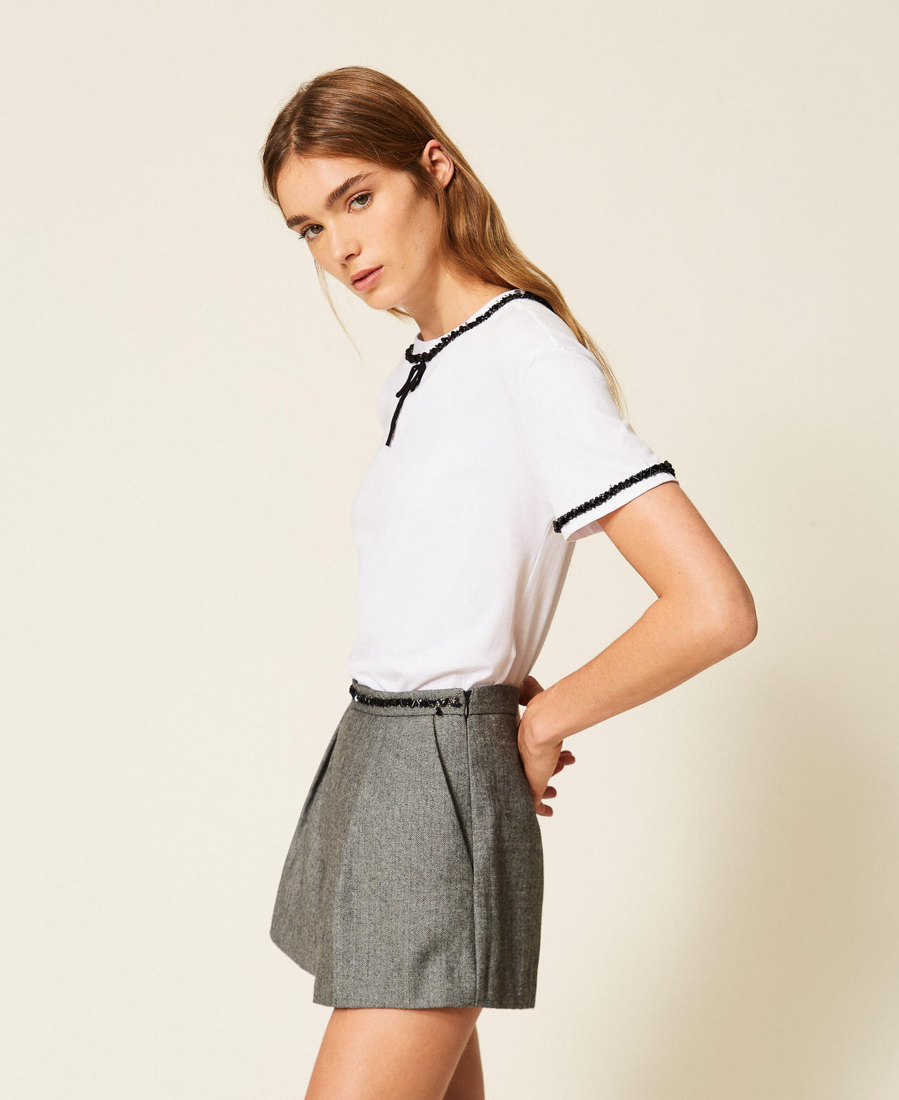 T-shirt con passamaneria e fiocco Bianco "Lucent White" Donna 262TT2550_11271_02