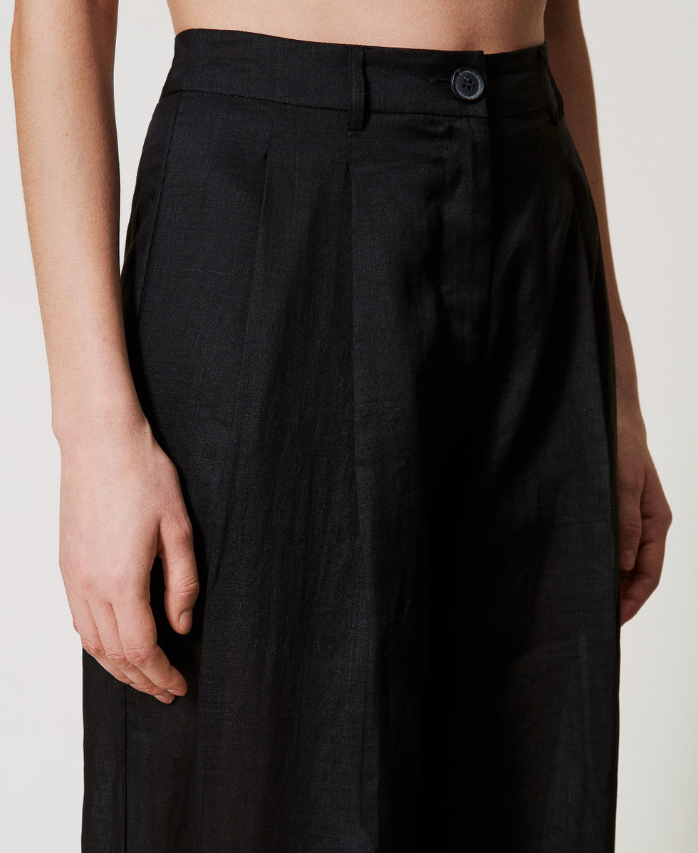 Pantalon en ramie avec plis Noir Femme 251TF2031_00006_04