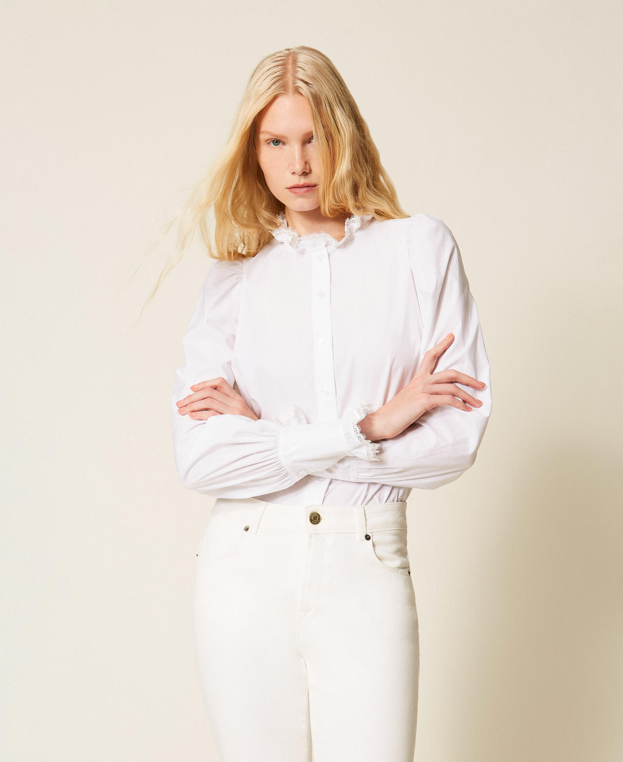 Chemise en popeline avec dentelle