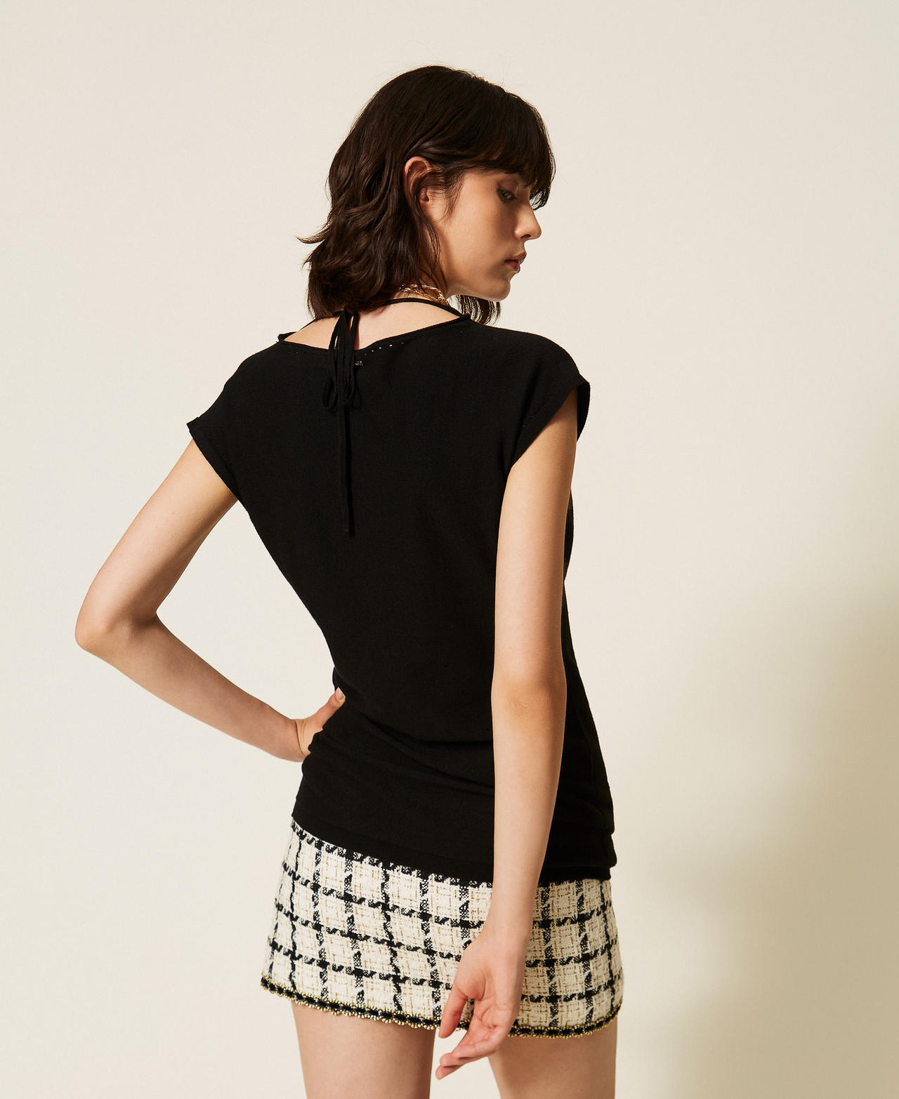 Maxi-Pullover mit Faltenwurf Schwarz Frau 262TP3Q12_00006_03
