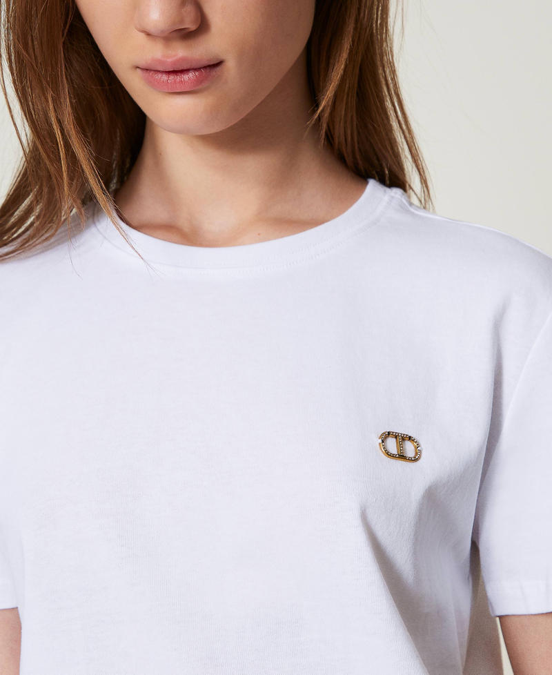 T-shirt avec &eacute;tiquette Oval T strass&eacute; Blanc Femme 251TP2074_00001_04