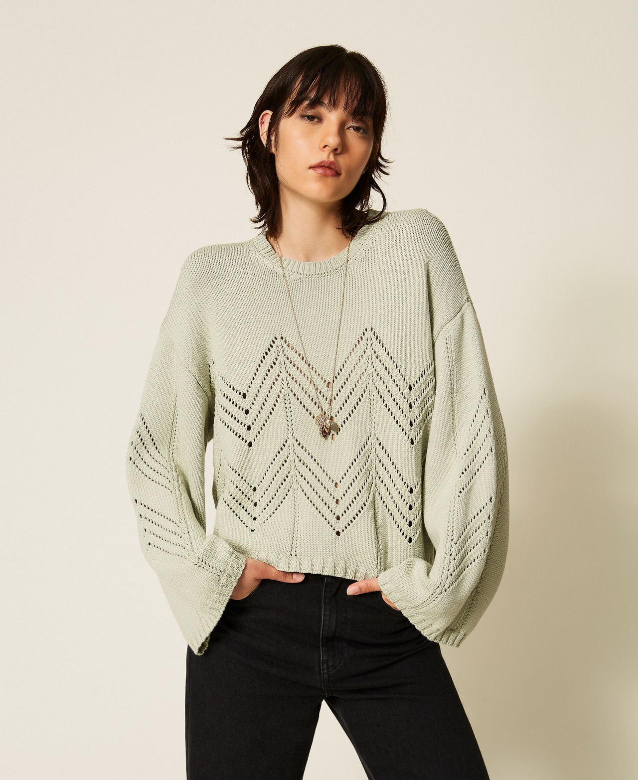 Pull en laine m&eacute;lang&eacute;e avec motif &agrave; chevrons