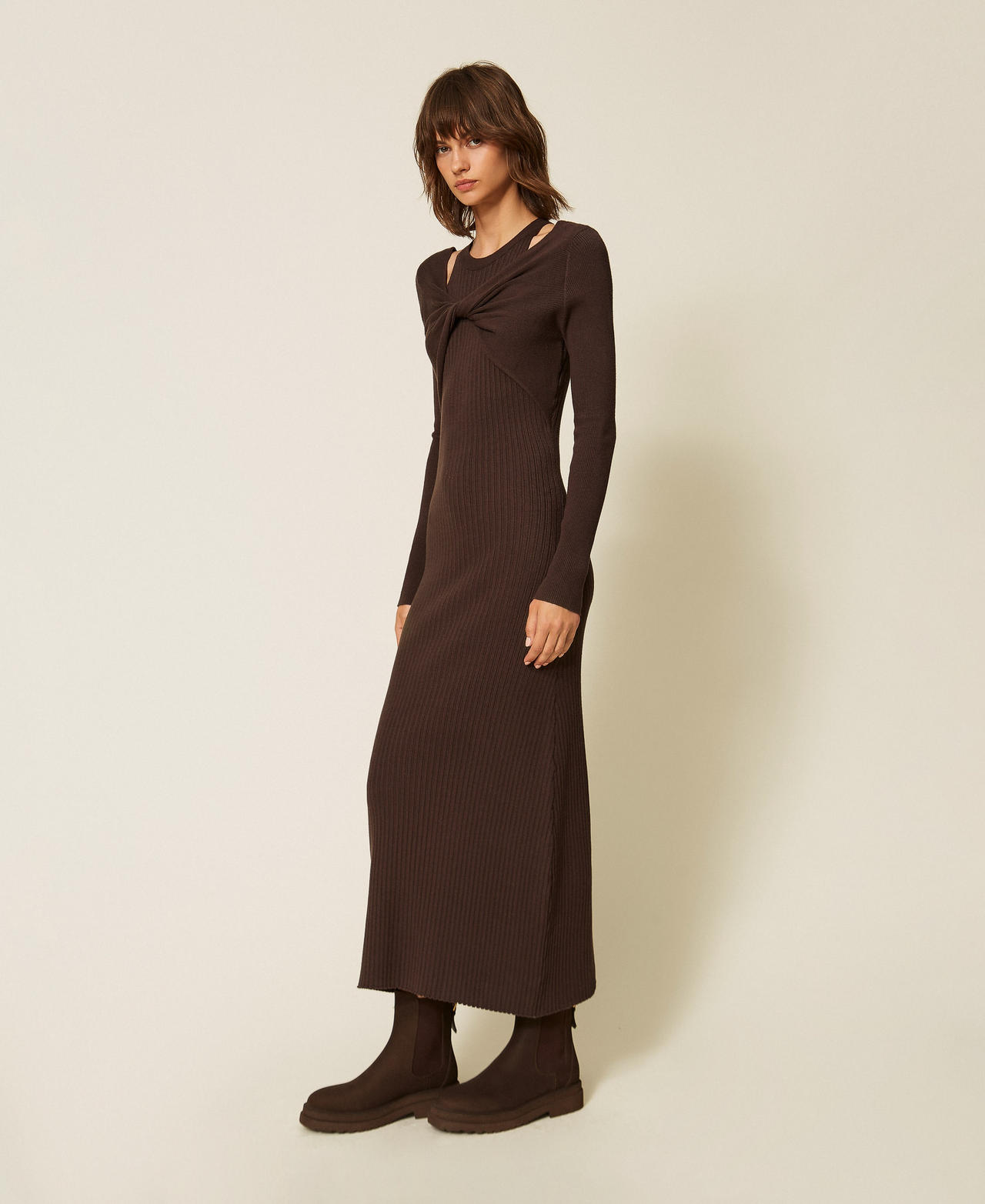 Maxikleid im Rippenstrick Mocha Frau 262LI3ECC_13677_02