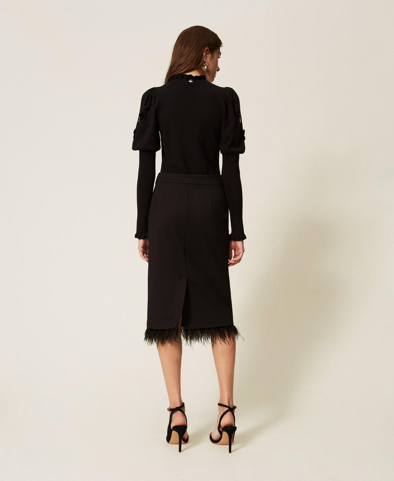 Falda midi con plumas Negro Mujer 262AT2140_00006_02