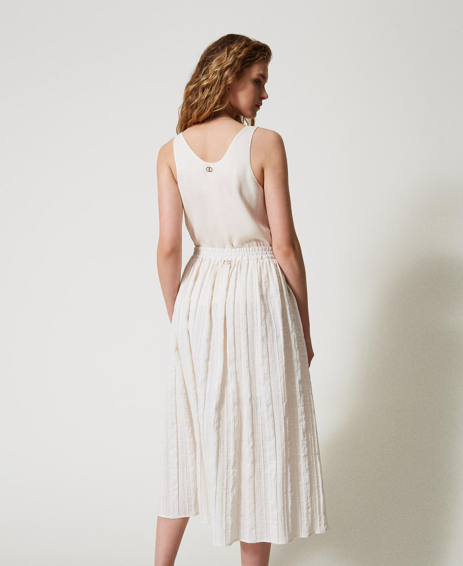 Длинная юбка из смесового льна в полоску Белый Снег женщина 251TT2143_00282_03