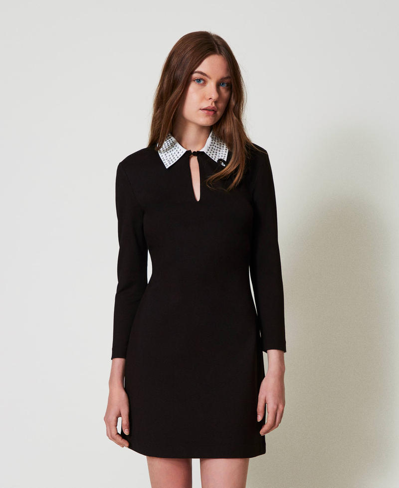 Short dress with collar and rhinestones