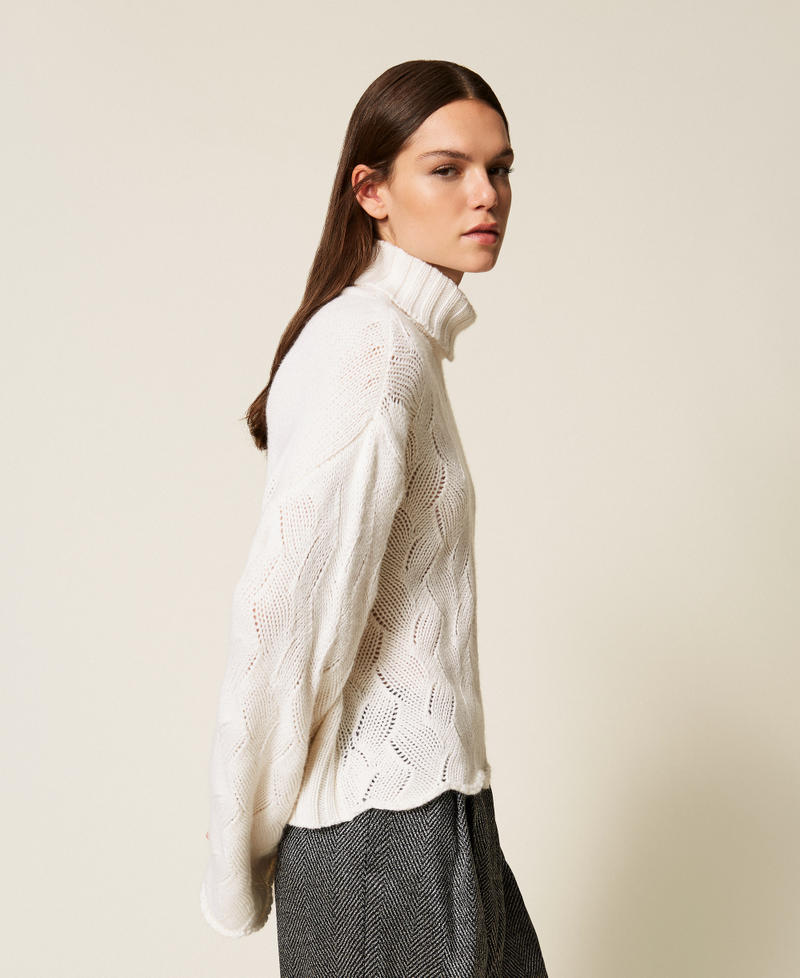 Wool blend turtle neck jumper with scalloped hem White Snow Woman 252TT3424_00282_02