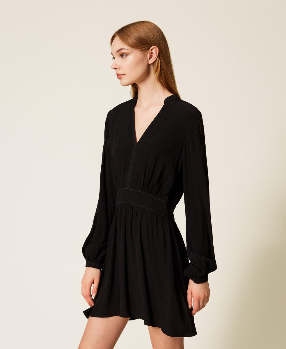 Abito corto in cr&ecirc;pe con ricamo Nero Donna 252TP2150_00006_02