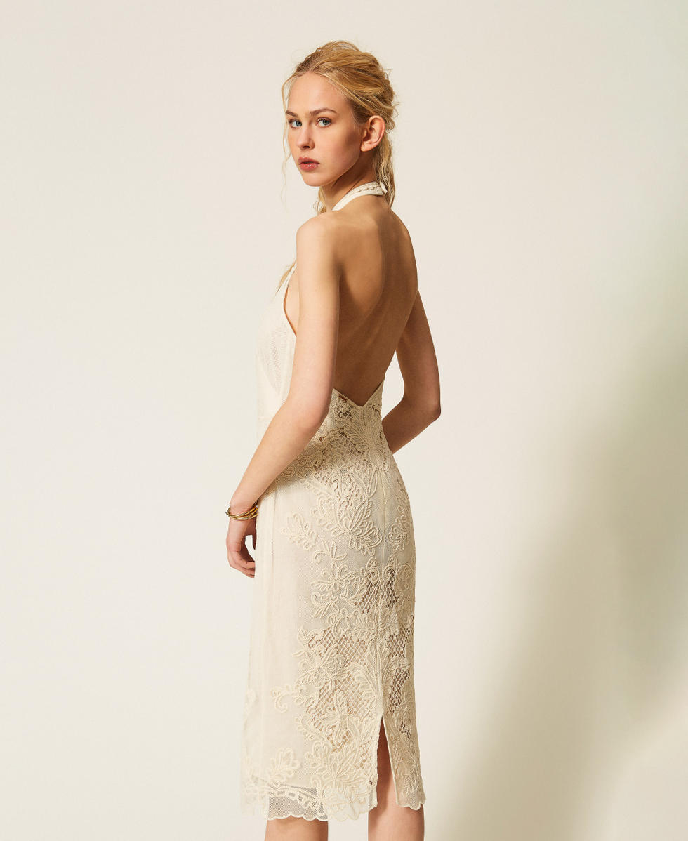 Langes Kleid aus Mesh mit Stickerei Wei&szlig; Schnee Frau 261TQ2012_00282_03