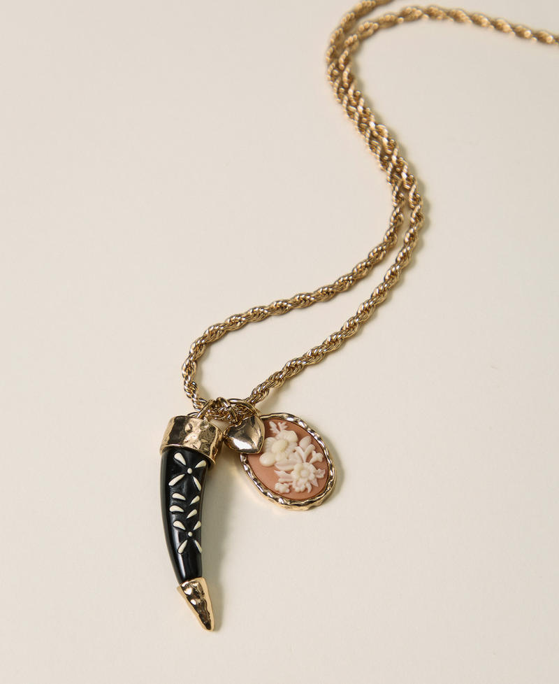 Sautoir avec pendentifs
