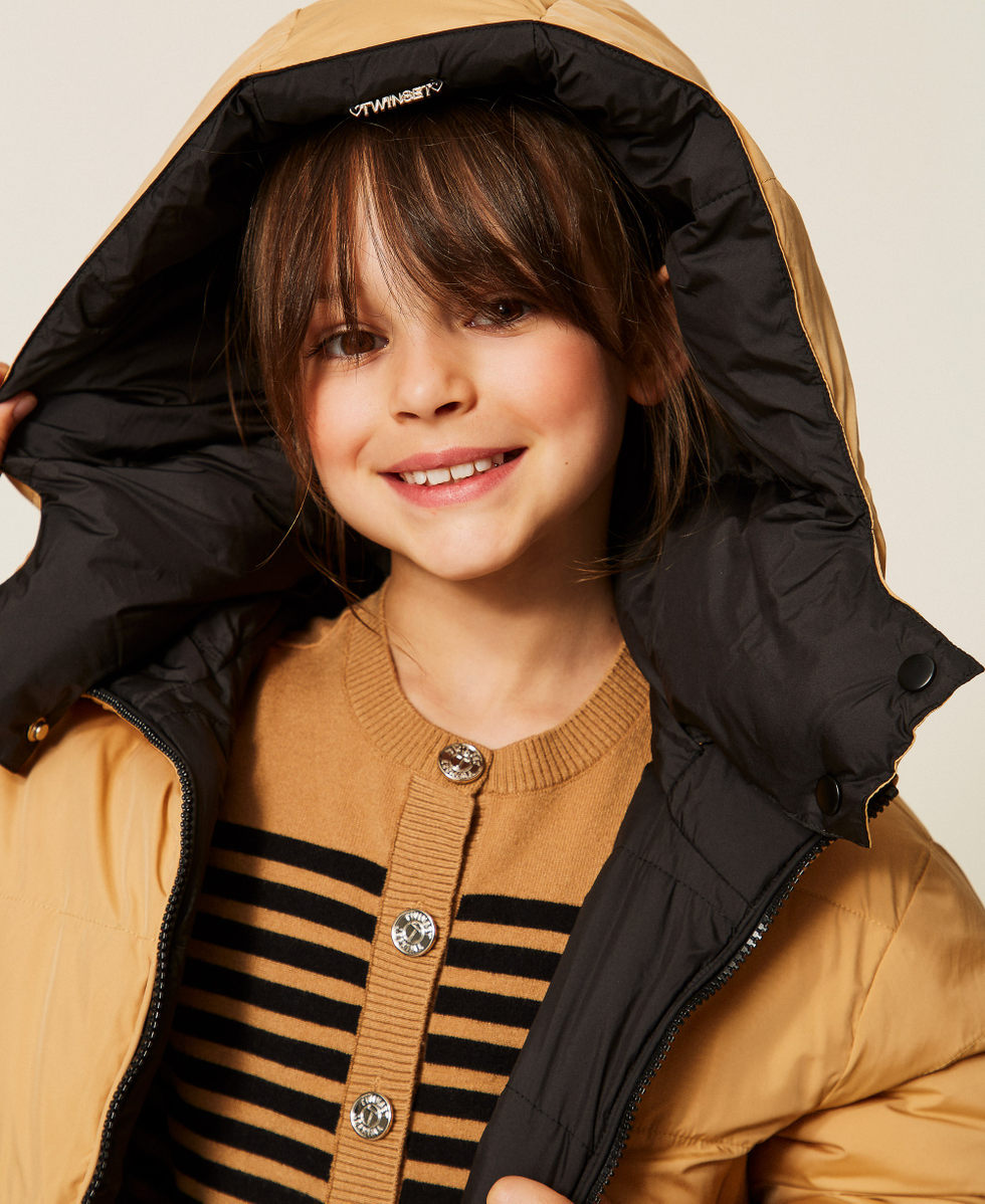 Reversible puffer jacket with belt Two-tone Black/"Iced Coffee" Brown Girl 262GJ2070_10847_04