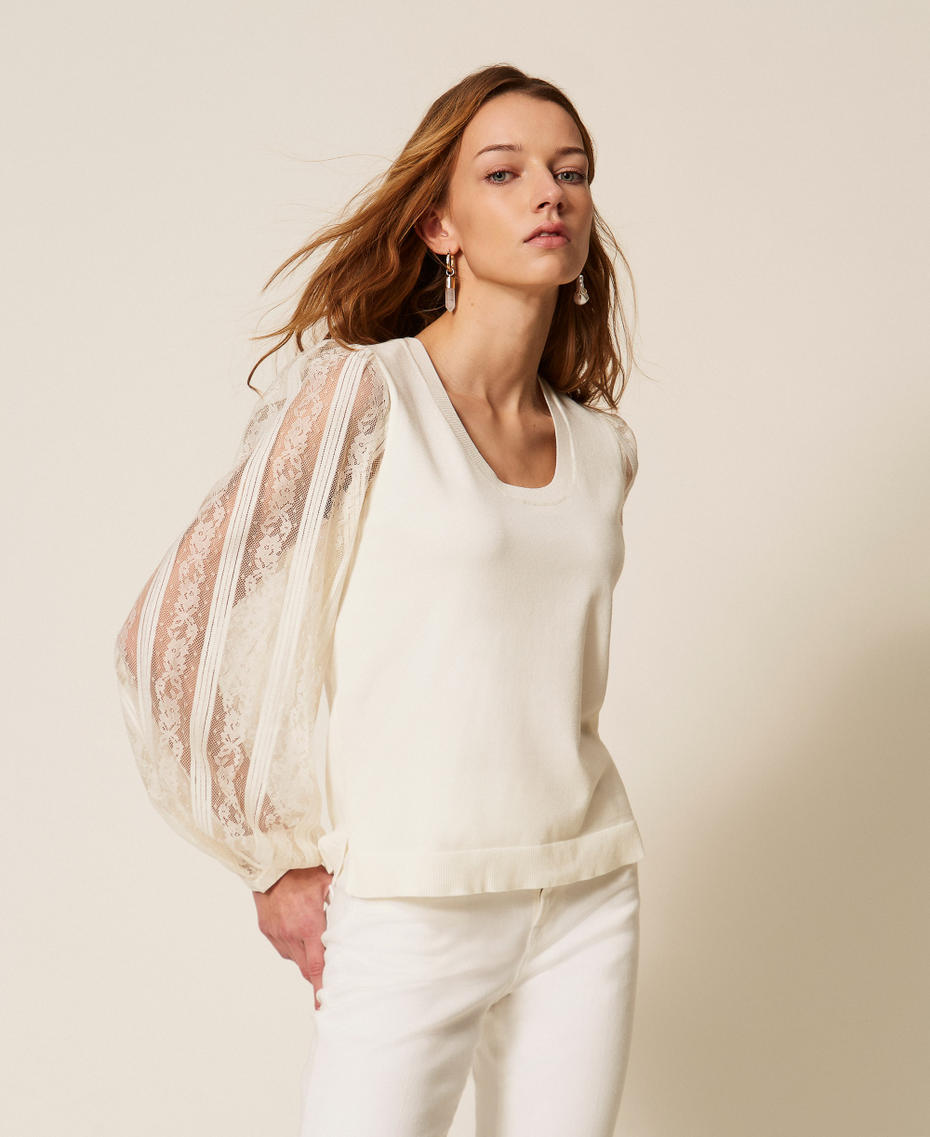 Pull avec manches en dentelle Nacre Femme 261TP3432_00059_01