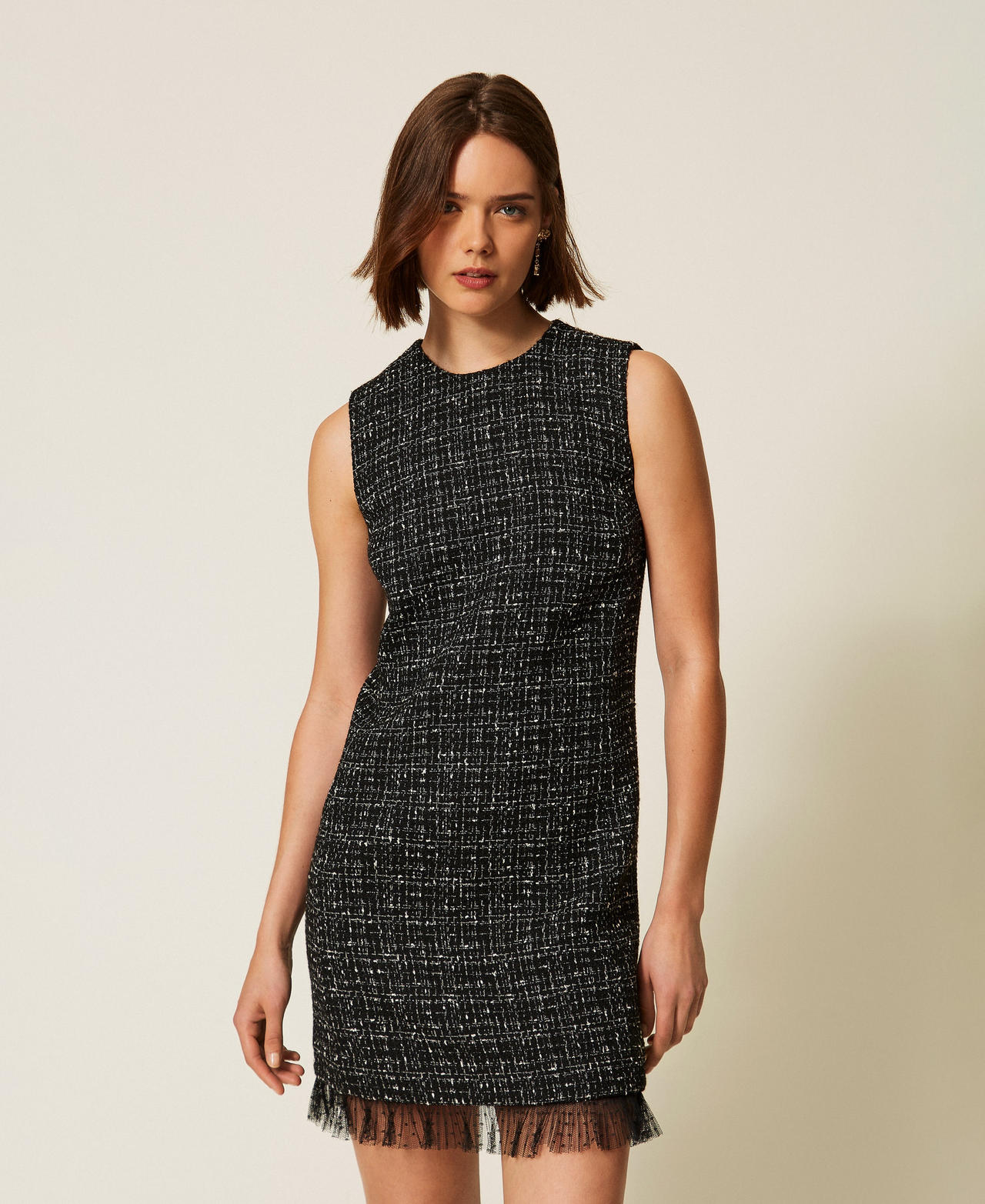 Robe courte en bouclé et tulle plumetis