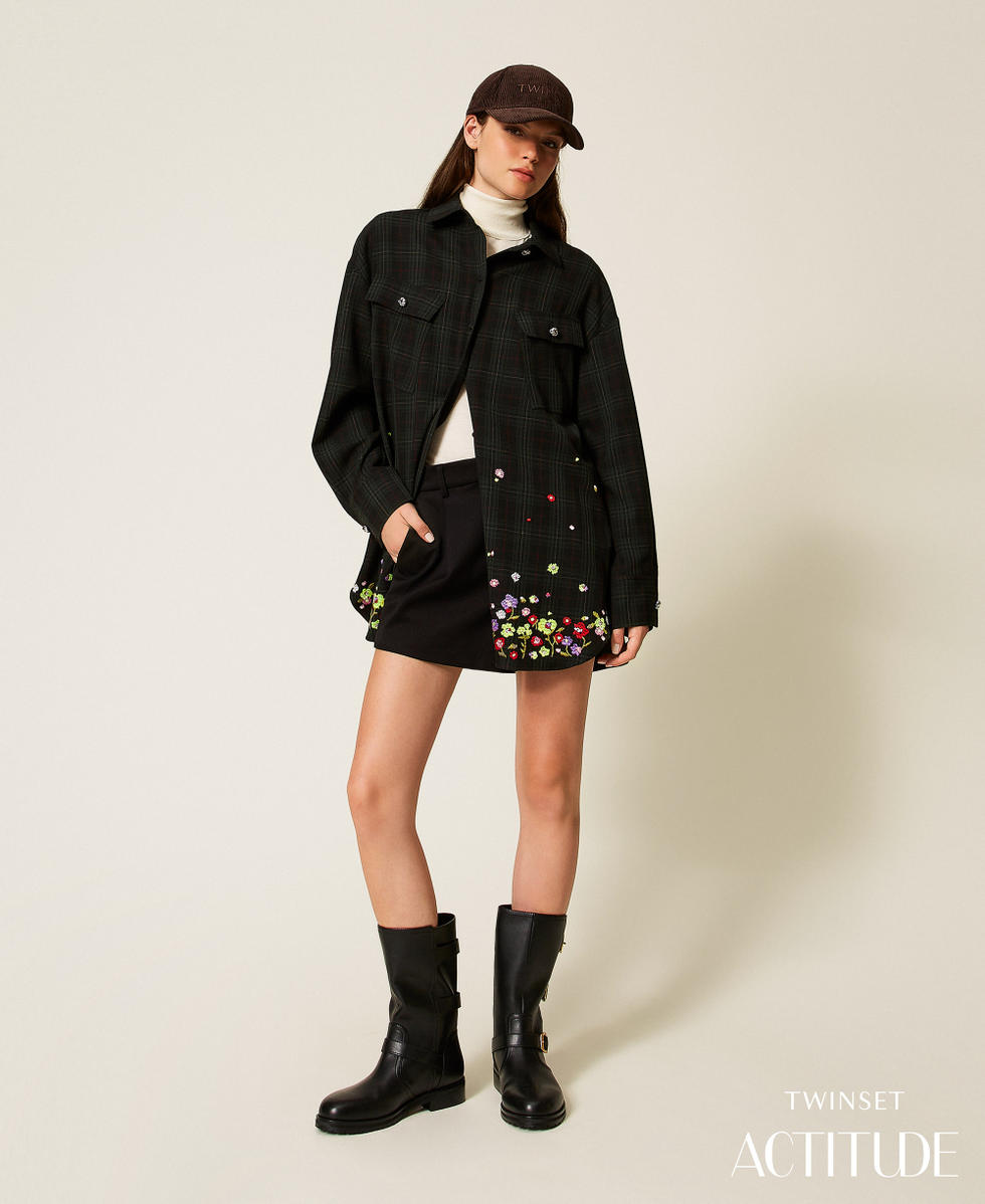 Tartan shirt with embroidery