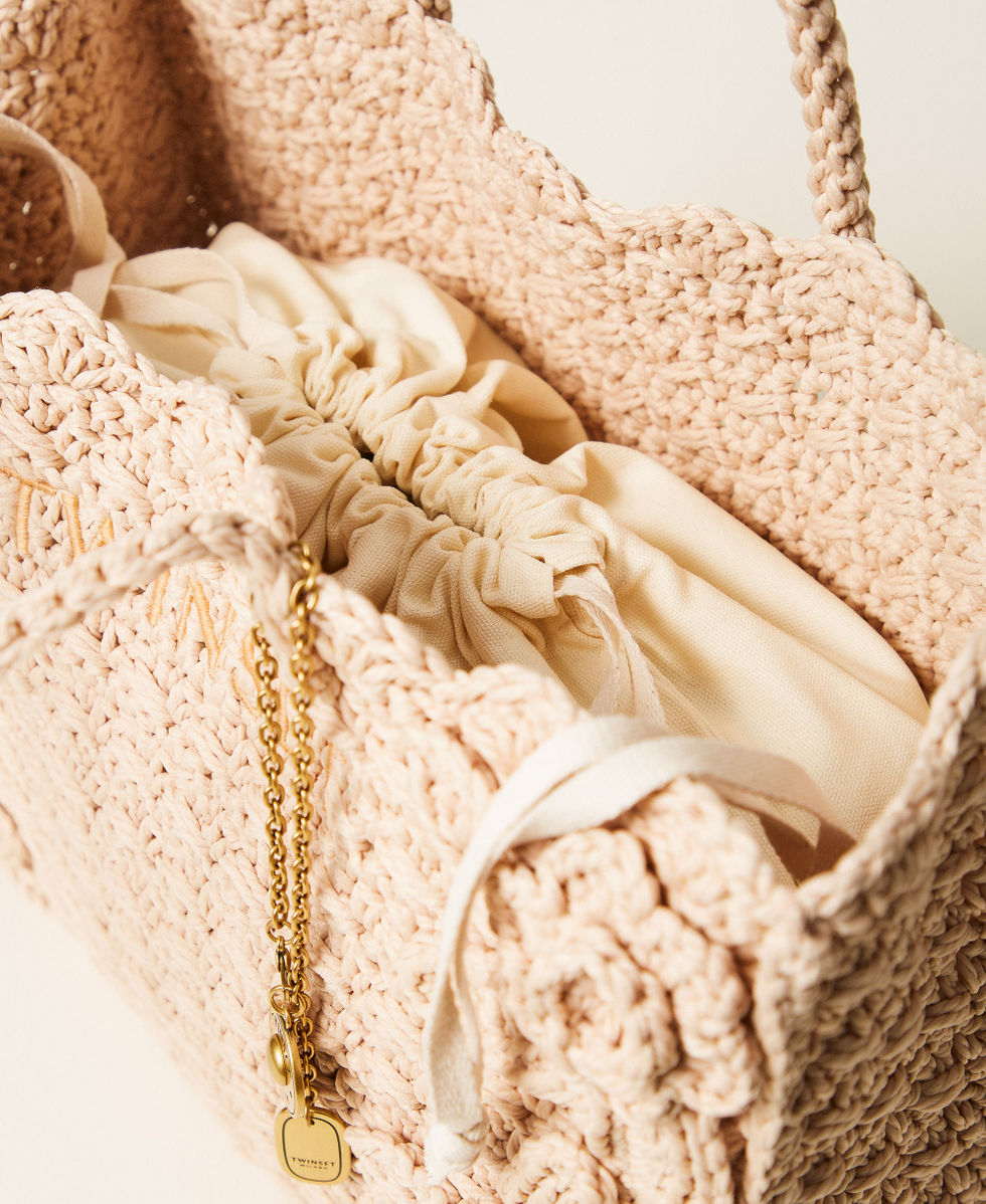 Borsa shopper in crochet con charms