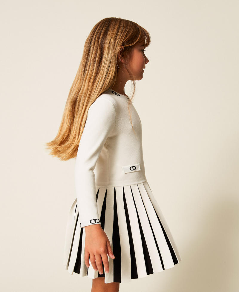 Girls' two-tone short knit dress Two tone Off White/Black Girl 252GB3032_10973_02