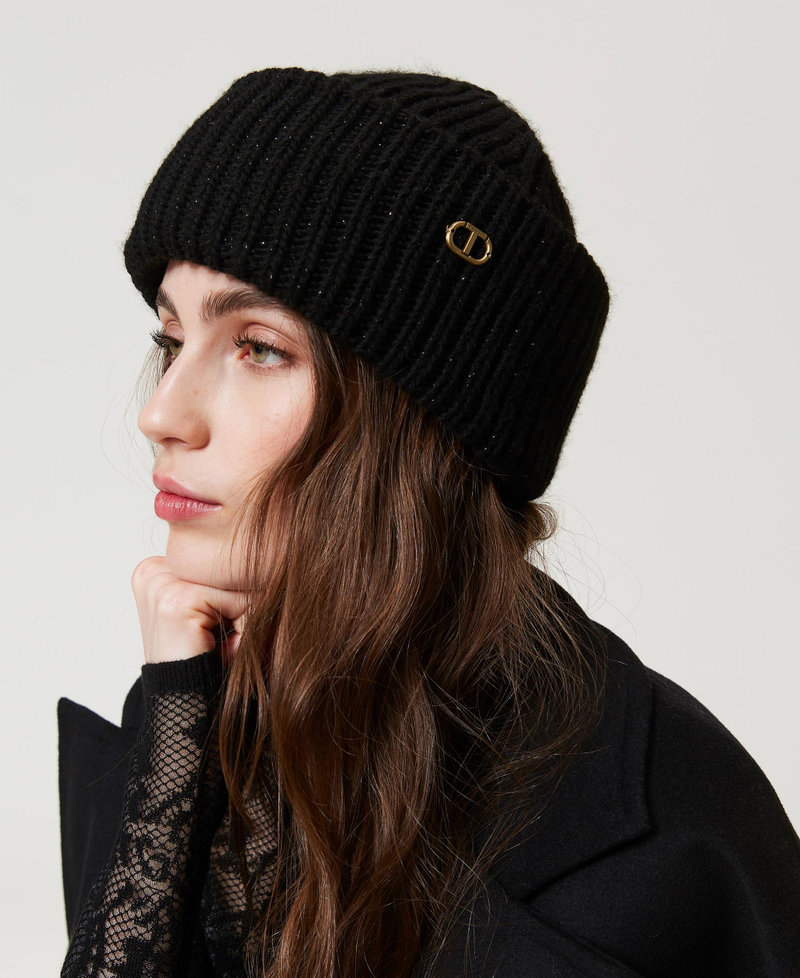 Ribbed knit beanie with Oval T Black Woman 242TO5730_00006_S0